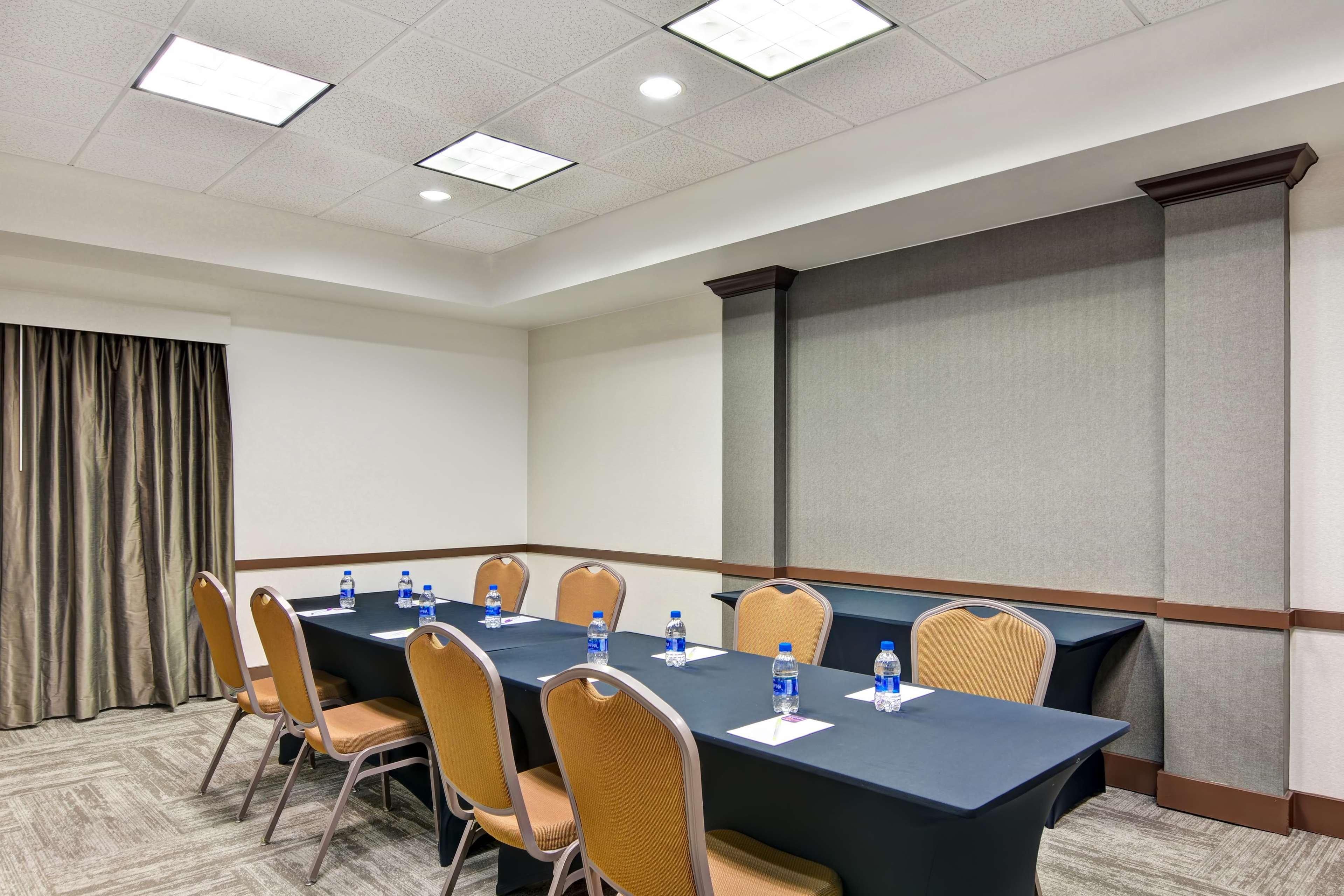 Hyatt Place Wolfchase Hotel 3*