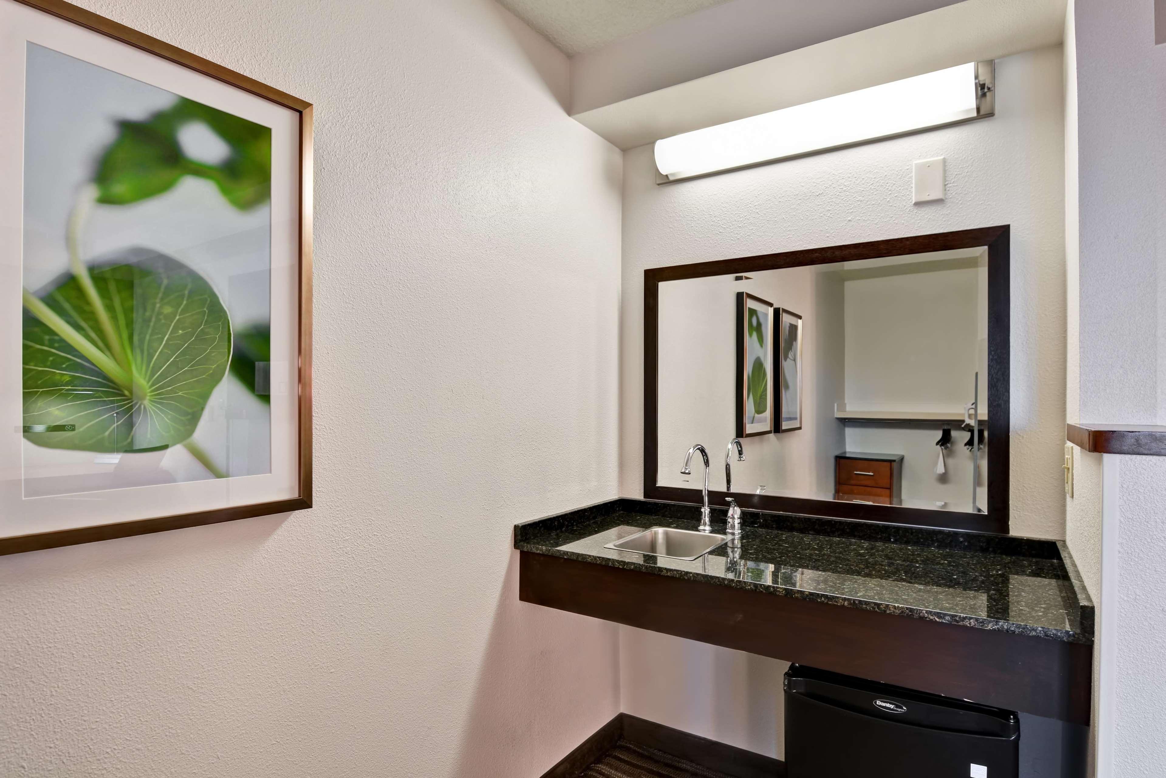 Hyatt Place Wolfchase 3*
